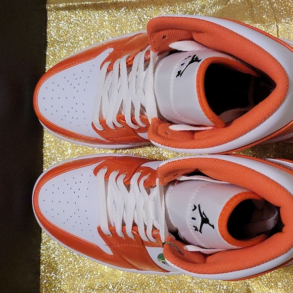 Jordan 1 Mid Metallic Orange - Picture 2 of 8